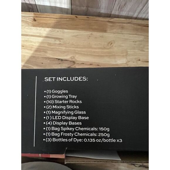 FAO Schwarz 25-Piece Exploration Lab Crystal Growing Kit - Picture 7 of 7